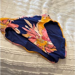 Trina Turk  size 10 ts mini bottoms nwt